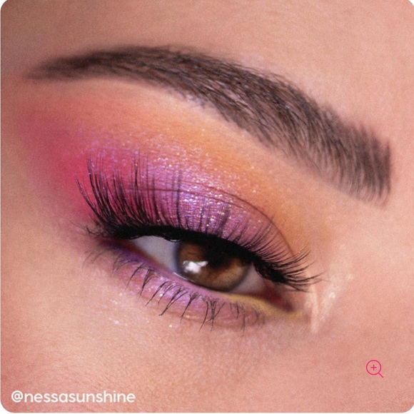 COLOURPOP x SAILOR MOON🌙 Pretty Guardian-pressed powder eyeshadow palette - Picture 7 of 7